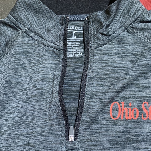 Ohio State 1/4 zip sweater. - Picture 6 of 10